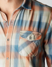 Load image into Gallery viewer, SINGLE POCKET PLAID TWILL MENS SHIRT